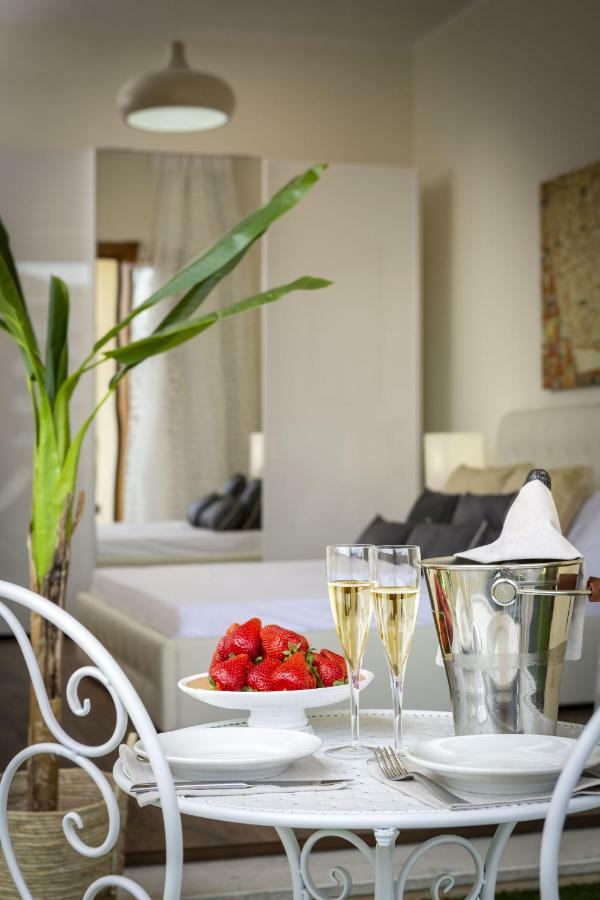 אולביה Luxury Rooms & Suites מראה חיצוני תמונה